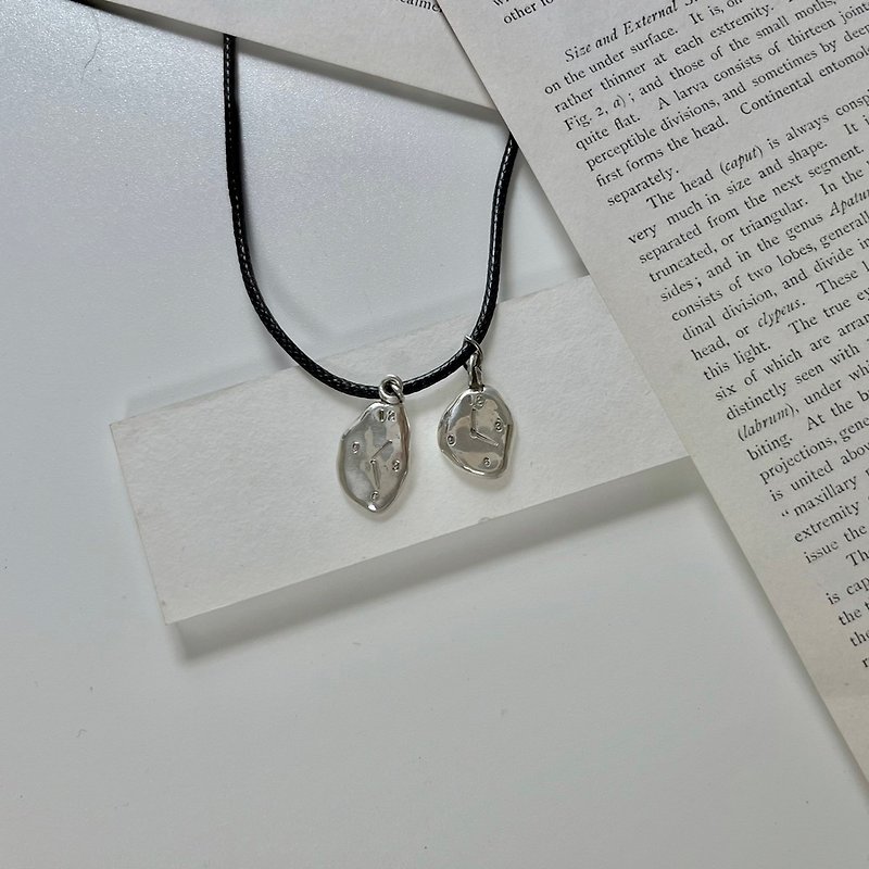 Taoyuan Metalworking [Dali’s Clock] 999 sterling silver necklace DIY handmade necklace - งานโลหะ/เครื่องประดับ - เงินแท้ 