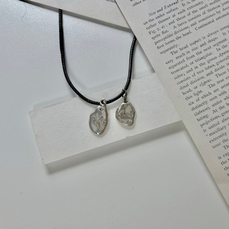 Taoyuan Metalworking [Dali’s Clock] 999 sterling silver necklace DIY handmade necklace - งานโลหะ/เครื่องประดับ - เงินแท้ 