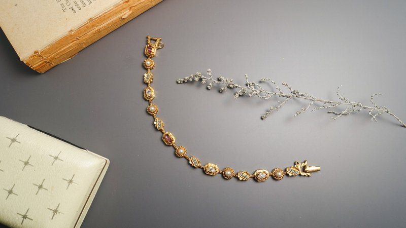 1960s American antique Victorian artificial Gemstone pearl bracelet - สร้อยข้อมือ - โลหะ สีทอง