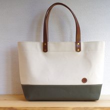 帆布トートバッグ　本革ハンドル（栃木レザー）　マッシュルーム レザーハンドル帆布 トートバッグ(Snap top) A4横長