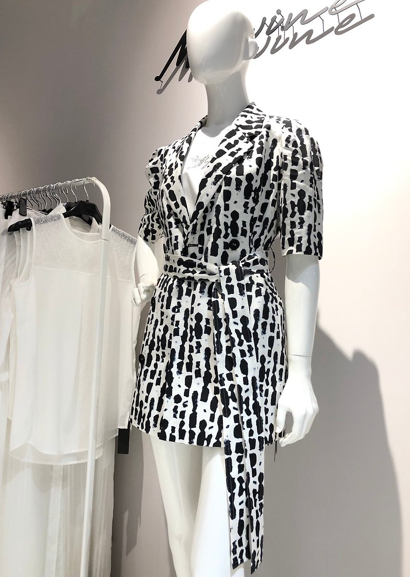 Ink Series-Peng Sleeve Dress - ชุดเดรส - เส้นใยสังเคราะห์ ขาว