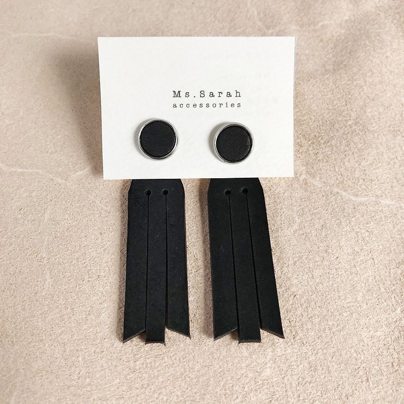Leather earrings_round frame 8th work #10_tassel section_black (can be changed) - Earrings & Clip-ons - Genuine Leather Black