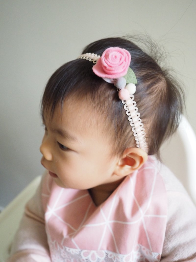 Handmade Elastic baby headband with little pink flower - หมวกเด็ก - ผ้าฝ้าย/ผ้าลินิน สึชมพู