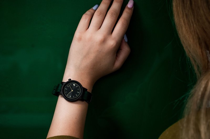 PRIME 1.0.0 Dark Hardwood Wooden Watch - Forest Green 34mm - นาฬิกาผู้หญิง - ไม้ สีเขียว