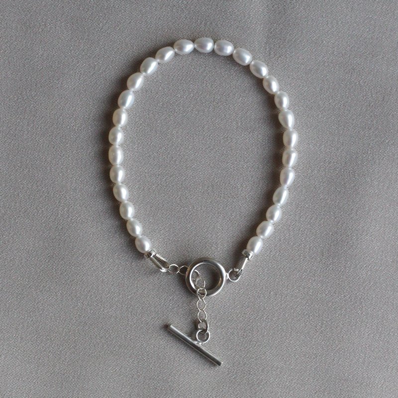 Dewdrop White Pearl Sterling Silver Bracelet Falling into the Sea [Valentine's Day Gift Box] - สร้อยข้อมือ - ไข่มุก ขาว