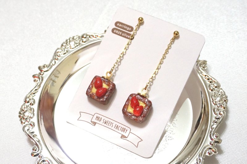 Mini Fruit Danish Pastry Earrings | Simulation Mini Dessert Earrings - ต่างหู - ดินเหนียว สีแดง