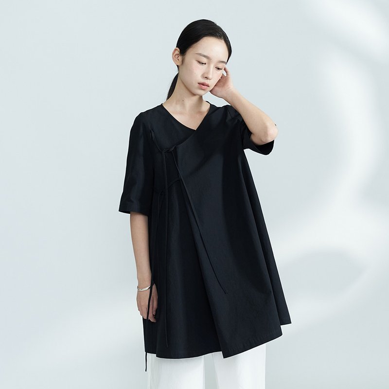 高密度棉質 黑色折疊設計短版洋裝 連衣裙 上版上衣 D210504 - 女上衣/長袖上衣 - 棉．麻 黑色