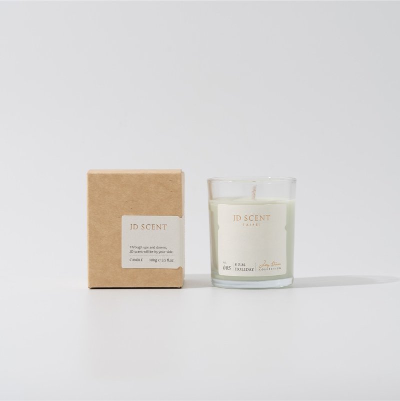 8 PM Winter Holidays HOLIDAYS Scented Candle (Small) - Fragrances - Essential Oils 