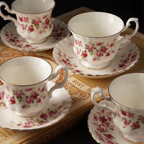 L&R 古董與珍奇老件 英國Royal Albert玫瑰手工22k金骨瓷茶杯組/兩種尺寸