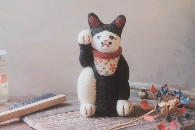 Wool Felt Lucky Cat-Taiji - Items for Display - Wool 