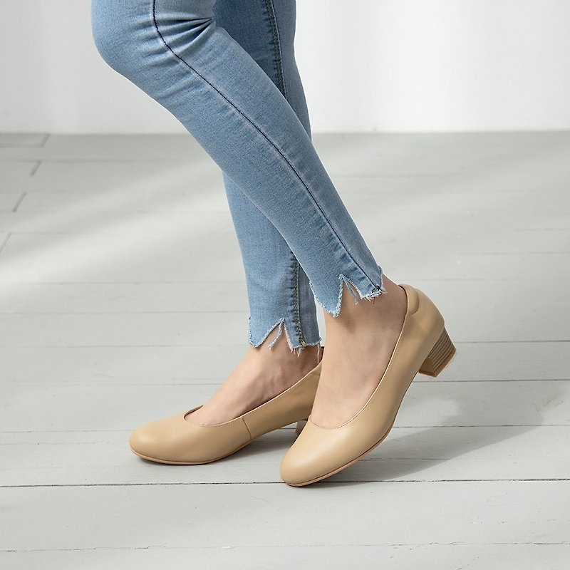 Only one pair of No. 39 left. Vegetable dyed light-colored chunky heels - malt - รองเท้าส้นสูง - หนังแท้ สีกากี