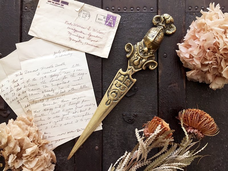 British antique brass knight open letter knife - Scissors & Letter Openers - Copper & Brass 