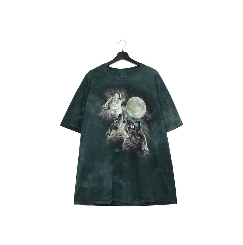 Back to Green: Hand dyed full moon wolves for men and women to wear vintage t-shirt - เสื้อยืดผู้ชาย - ผ้าฝ้าย/ผ้าลินิน 