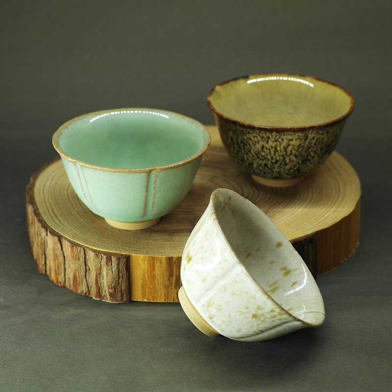 Flower mouth tea cup - Teapots & Teacups - Pottery Multicolor