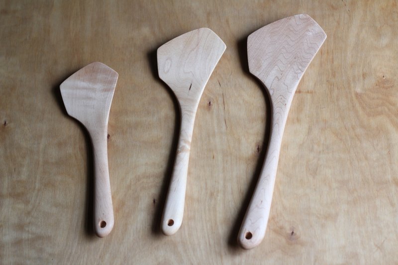 Wooden frying spatula/stir-frying spoon - เครื่องครัว - ไม้ 