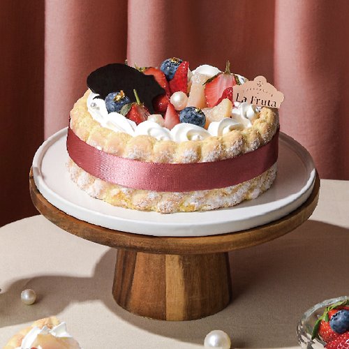 La Fruta 朗芙法式甜點 【La Fruta 朗芙 母親節限定】蜜桃草莓夏洛特蛋糕/ 6吋
