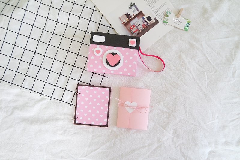 Camera styling manual card x sweet pink - Valentine's Day card / handmade book / album / album - การ์ด/โปสการ์ด - กระดาษ 