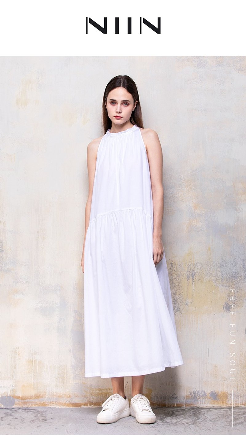 French holiday style off-the-shoulder halter neck white sleeveless dress - ชุดเดรส - วัสดุอื่นๆ 