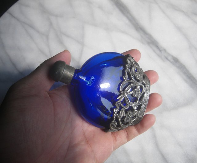 古い 香水瓶 天満屋 昭和レトロ 古道具 アンティーク 古い 香水瓶 天満屋 昭和レトロ 古道具 アンティーク オブジェ - メルカリ