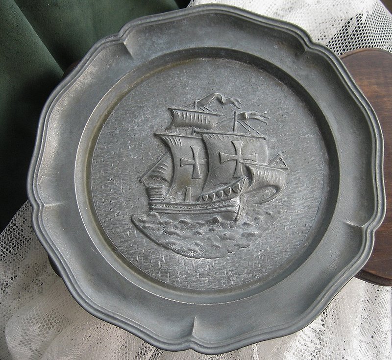 German-made nautical era sailing boat embossed lace tin plate hanging tray display tray - Plates & Trays - Other Metals Gray