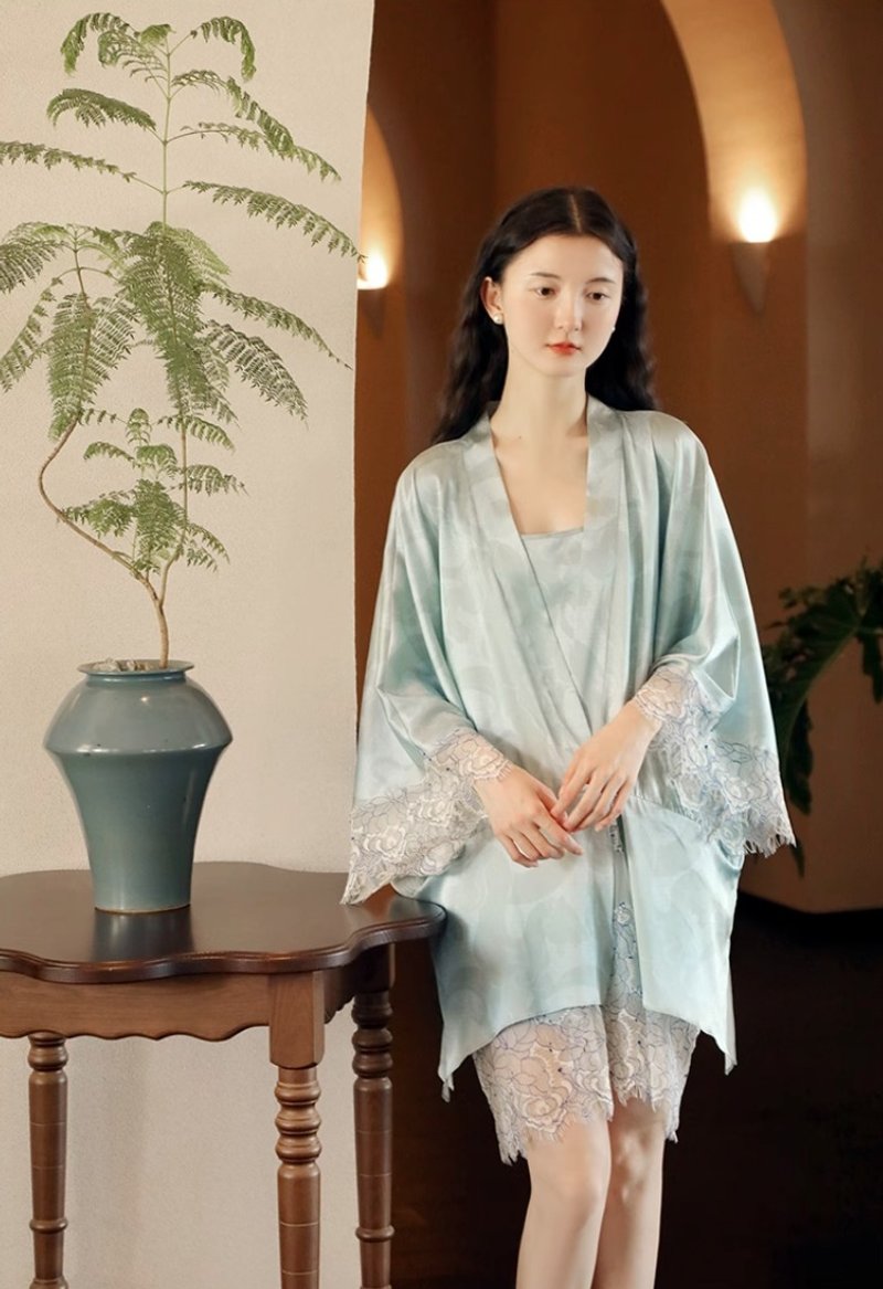 New Chinese retro silk French lace nightgown and nightdress set - ชุดนอน/ชุดอยู่บ้าน - วัสดุอื่นๆ 