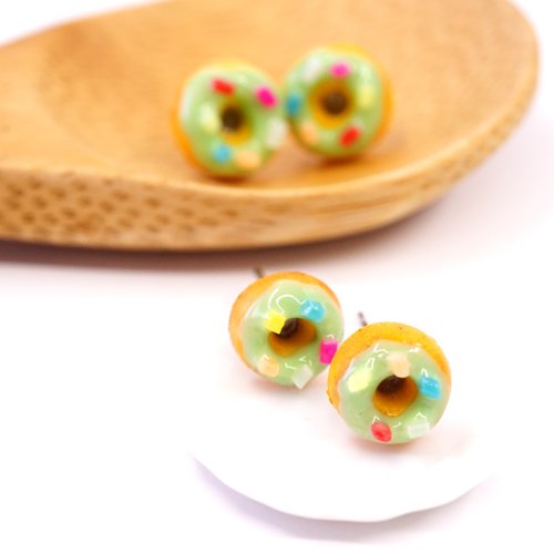 Playful Design Playful Design 開心果味彩糖迷你冬甩耳環