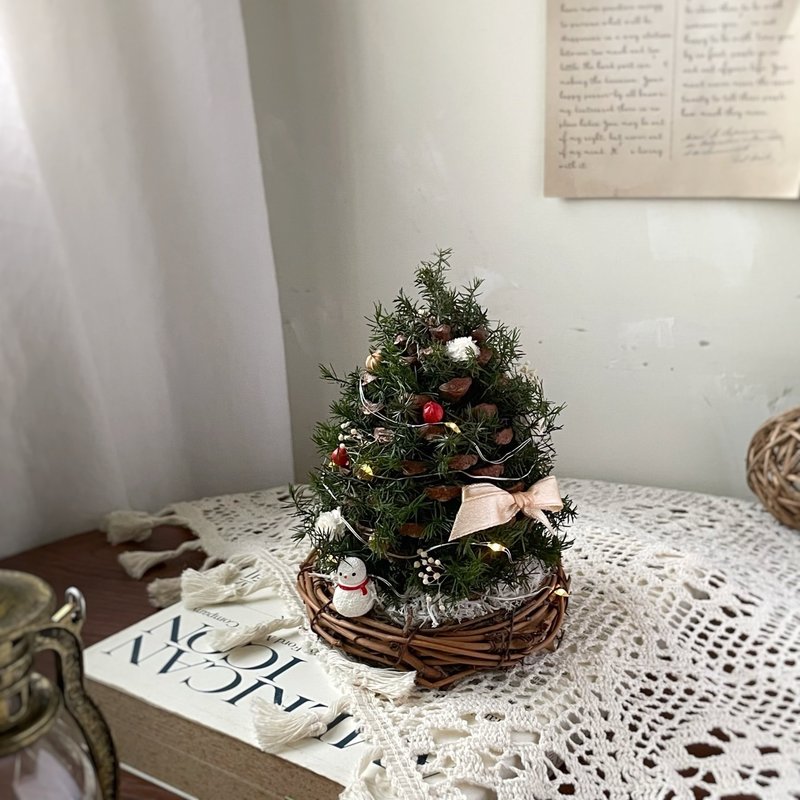 [Christmas Gift] Reunion Pine Cone Christmas Tree Small Christmas Tree Preserved Flower Christmas Tree - ช่อดอกไม้แห้ง - พืช/ดอกไม้ 