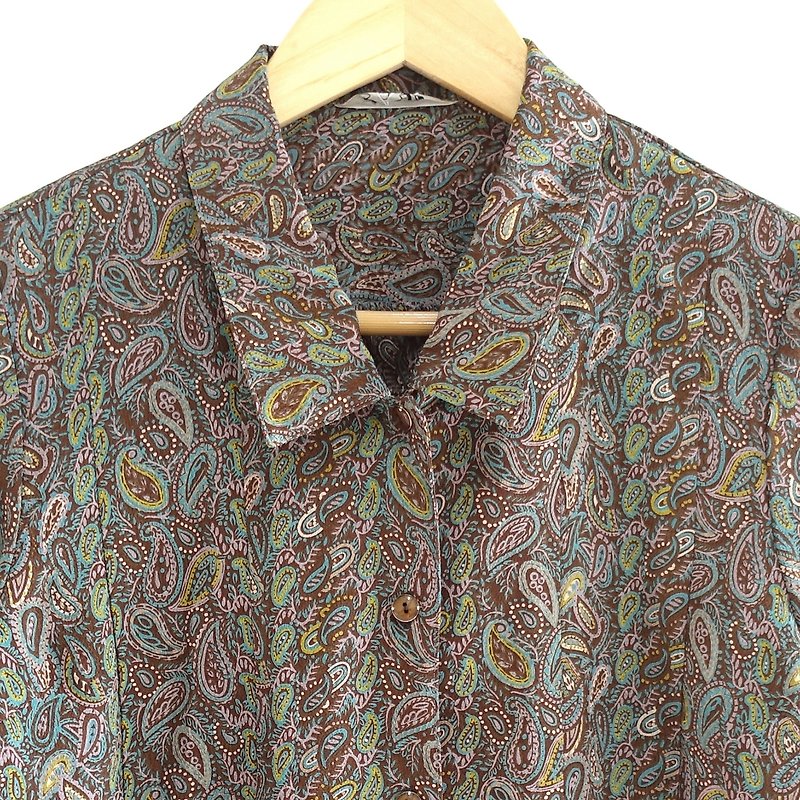 │Slowly│ Carnival - vintage shirt │vintage. Vintage. Literature. Made in Japan - Women's Shirts - Polyester Multicolor