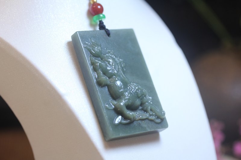 天然和田玉 【麒麟呈瑞】 闢邪掛件 護主吊墜  項鏈 玉石玉 - 項鍊 - 玉石 綠色