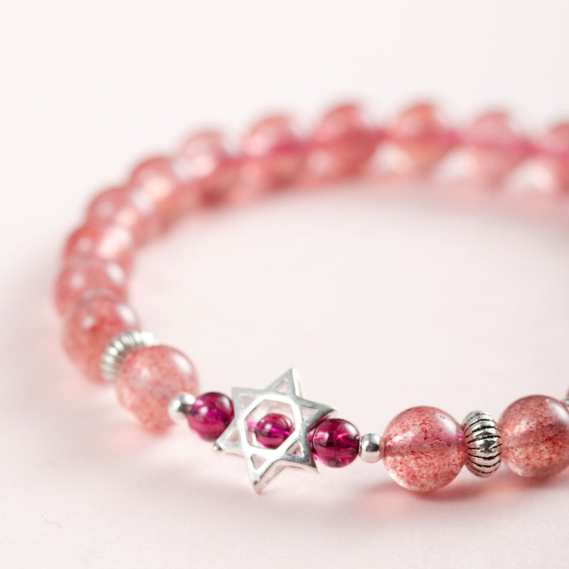 5A Strawberry Rose Quartz, Red Garnet, 925 sterling silver Crystal Bracelet - สร้อยข้อมือ - คริสตัล สึชมพู