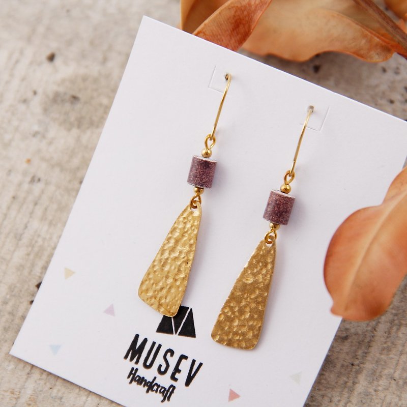 [small roll paper hand made / paper art / jewelry] small cylindrical forged brass earrings - Earrings & Clip-ons - Paper Purple