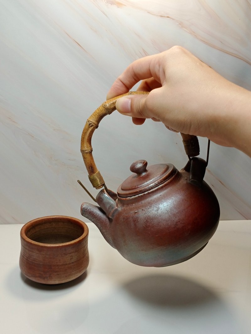 【父親節禮物】柴燒提梁壺/柴燒/茶壺/送禮/落灰/手工 - 茶壺/茶杯/茶具 - 陶 