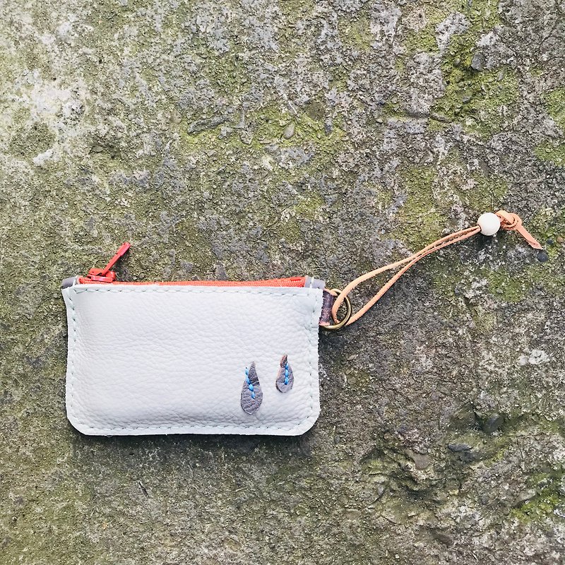 Spot Christmas exchange gift spot zipper coin purse leather coin purse - กระเป๋าสตางค์ - หนังแท้ สีเทา
