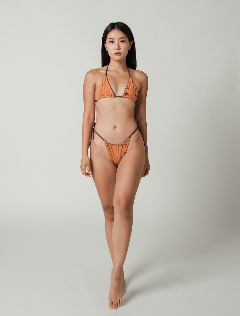 Cocoa Cocoa Brown × Tangerine warm orange / 2 colors double wear strappy wrinkle top / Top - ชุดว่ายน้ำผู้หญิง - วัสดุอื่นๆ สีนำ้ตาล