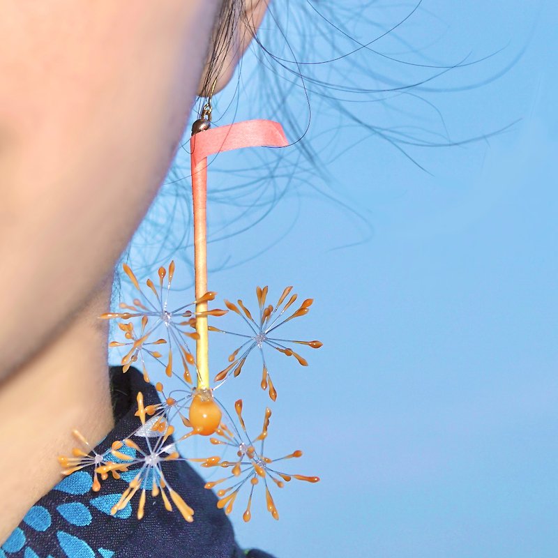 Incense sticks Earrings Pine Needles - ต่างหู - เรซิน สีส้ม