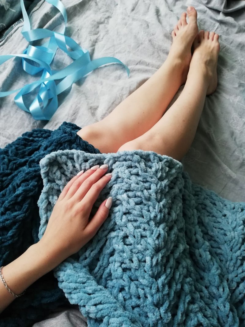 Ombre sea color blanket gorgeous bedspread velvet sofa cover - 棉被/毛毯 - 聚酯纖維 藍色