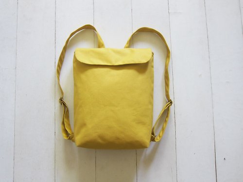 A & E DESIGN A4雙肩帆布後背包(拉鍊開口+磁扣袋蓋+外側拉鍊袋)-薑黃+米白