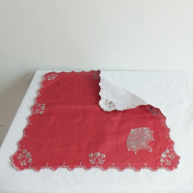 Lace Handkerchief   Embroidered Handkerchief : Parasol - อื่นๆ - ผ้าฝ้าย/ผ้าลินิน สีแดง