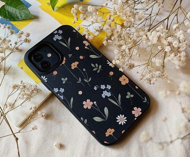 Flower Daily (Black) / iPhone anti-fall phone case / Rhino Shield Solidsuit  - Shop anniehodesign Phone Cases - Pinkoi