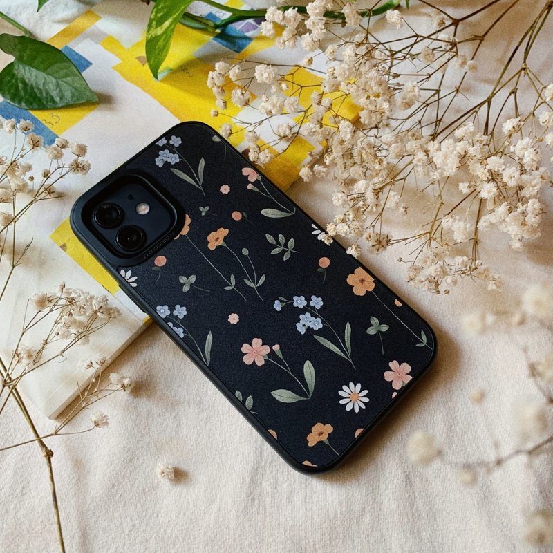 Flower Daily (Black) / iPhone anti-fall phone case / Rhino Shield Solidsuit - Phone Cases - Plastic 