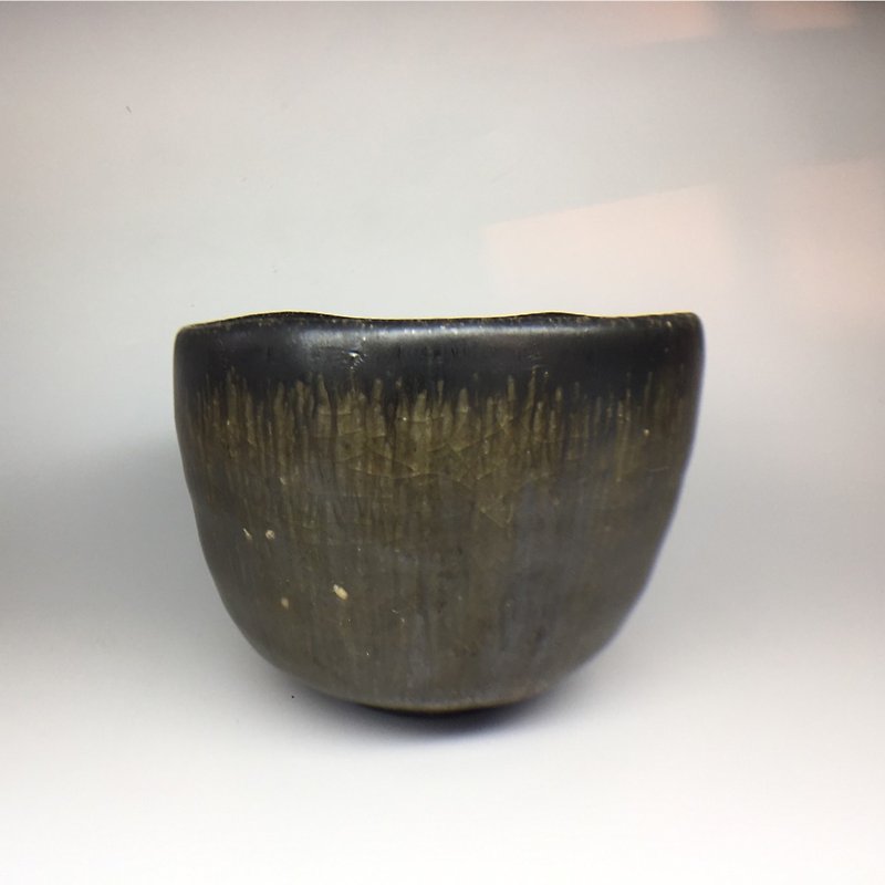 Xingtao Tao I Chai Burning Ash Glaze Tea Bowl - Bowls - Pottery Black