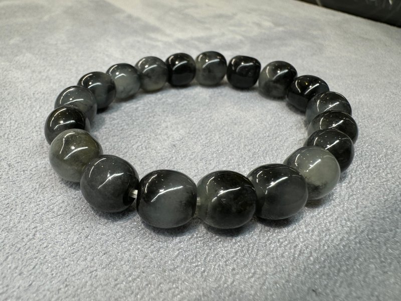 Ice black chicken seed bucket bead bracelets, natural Myanmar A goods [Miramar counter] - Bracelets - Jade Black