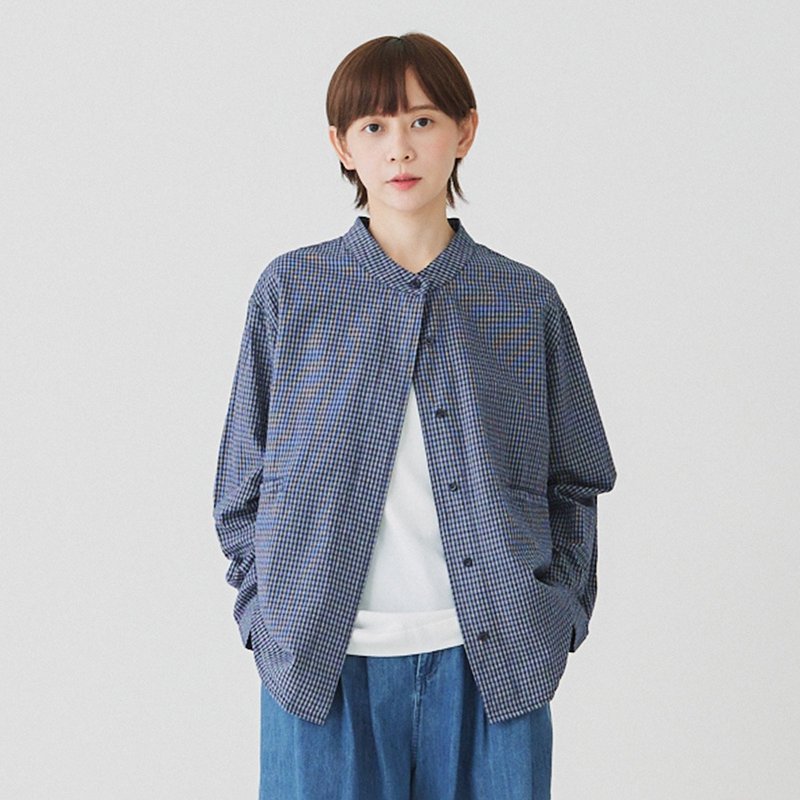 【Simply Yours】小格棉麻上衣 藍F - 女上衣/長袖上衣 - 棉．麻 藍色
