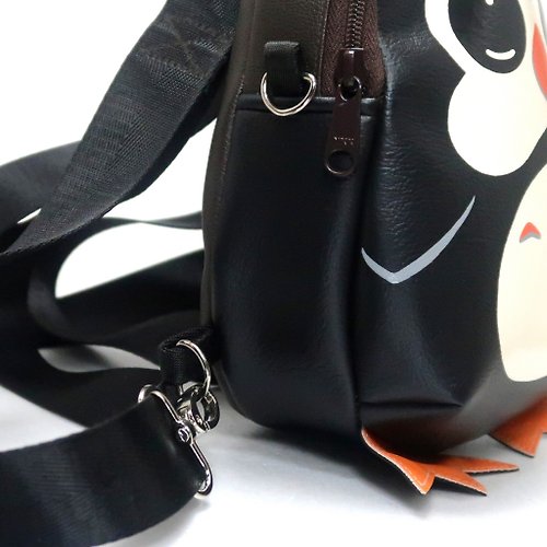 Black cat mini backpack ,cat crossbody bag,handmade backpack for animals  lovers - Shop pipo89-dogs-cats Backpacks - Pinkoi