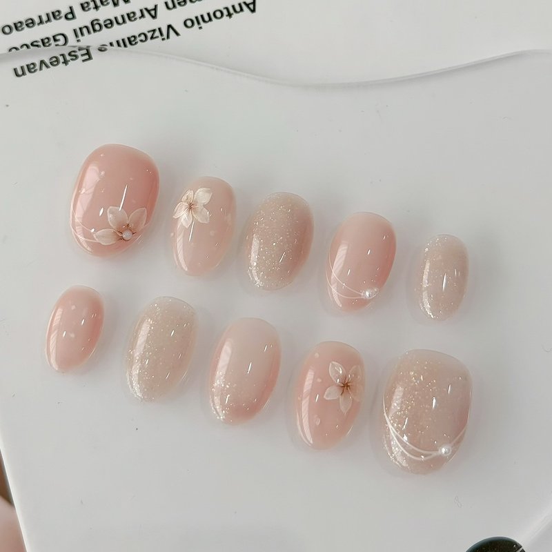 心動初映-手工穿戴甲/精緻穿戴甲/婚甲/慕光甲藝 - 其他 - 其他材質 