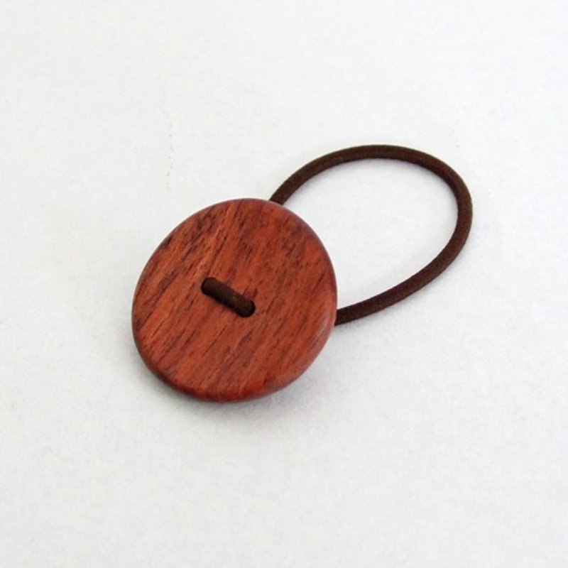 Wooden button hair tie Small  Bubinga - เครื่องประดับผม - ไม้ สีนำ้ตาล