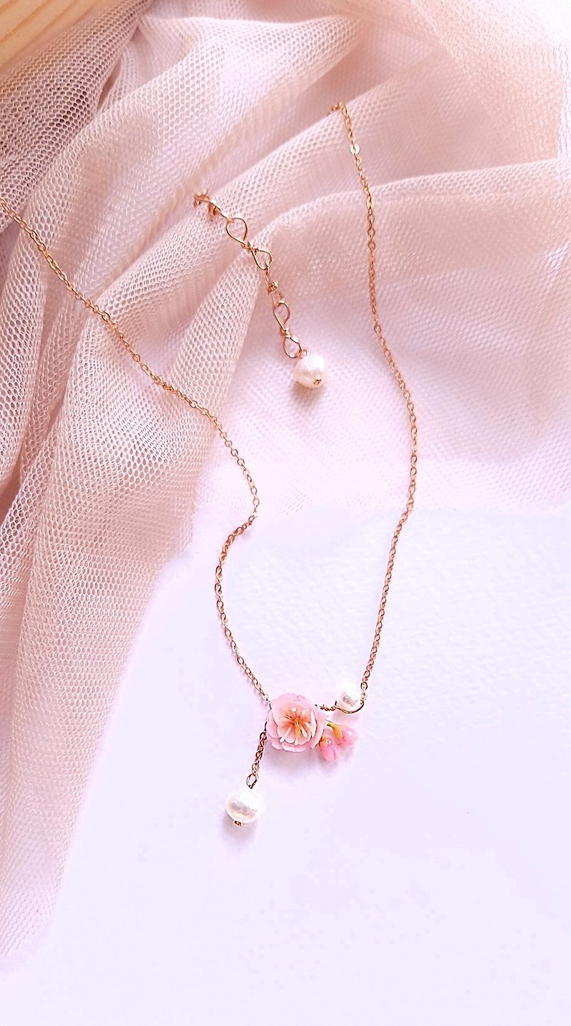 Sakura Goddess&#39; Dowry 14K Gold Necklace (Rose Gold)