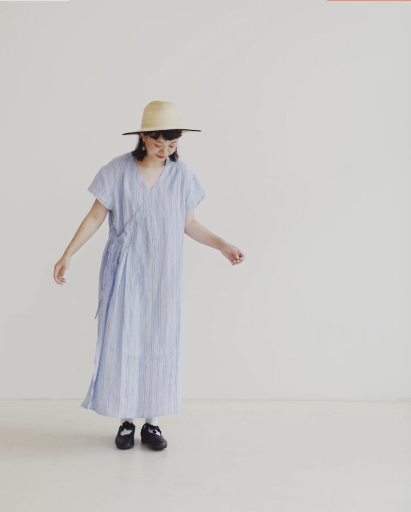 Light blue Japanese jacquard yarn-dyed linen blouse Slanted-breasted gown - One Piece Dresses - Cotton & Hemp Blue