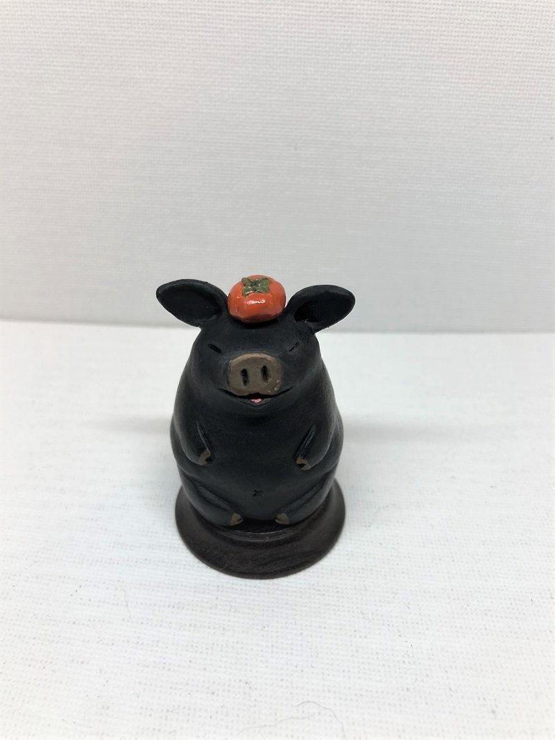 Animal figurine-pig persimmon auspicious - Items for Display - Resin Black