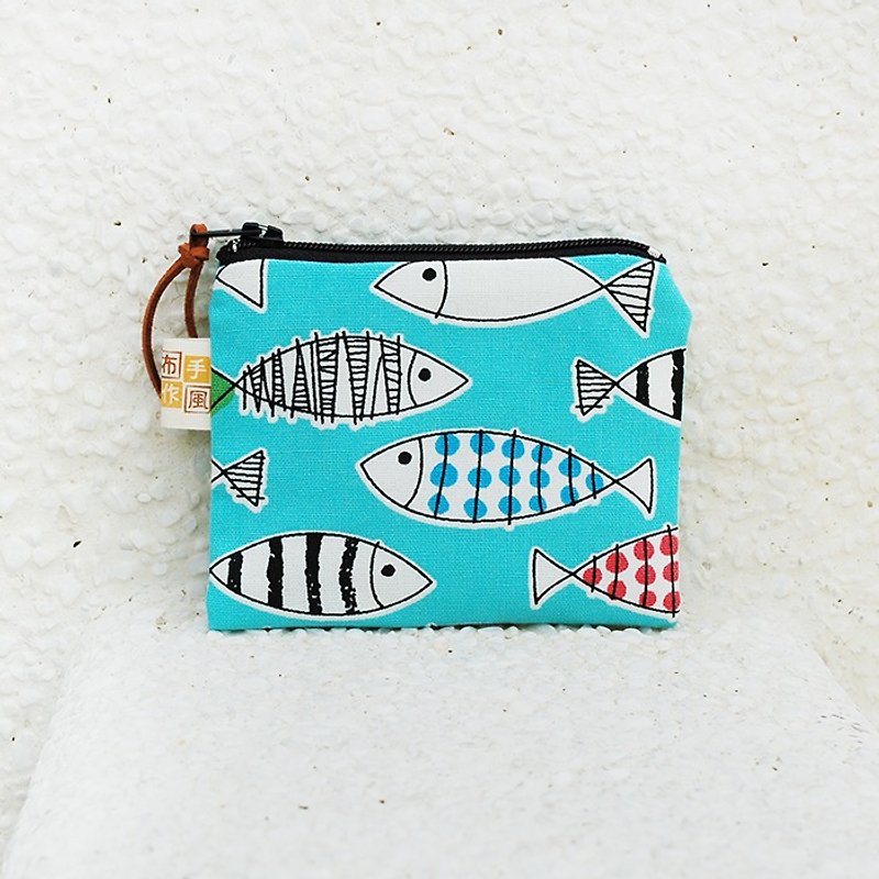 Colored fish _ blue flat coin purse - กระเป๋าใส่เหรียญ - ผ้าฝ้าย/ผ้าลินิน สีน้ำเงิน